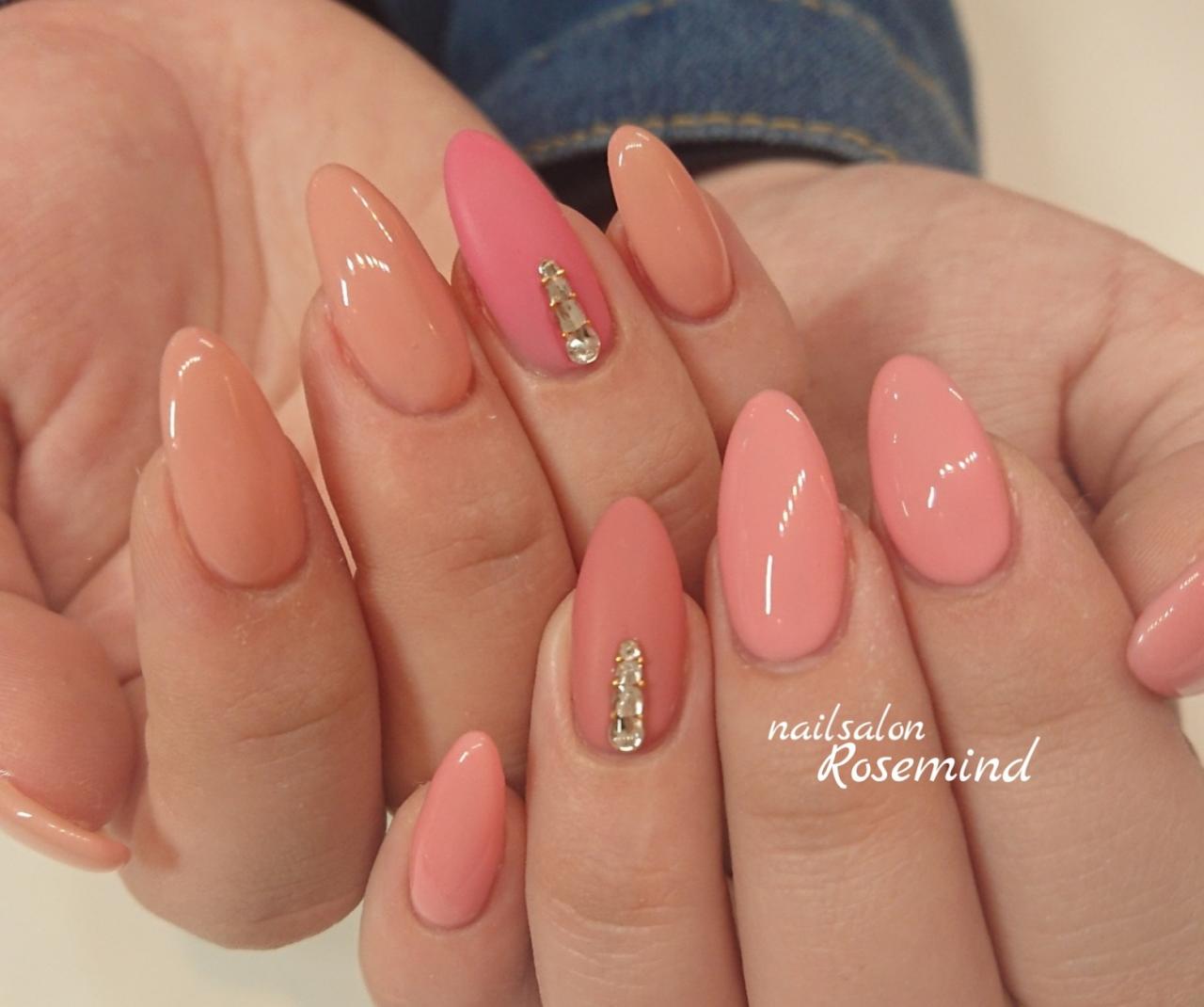 マットネイル 春 夏 ネイル アシメネイル アシンメトリー リビングコーラルピンク 19 阿南市 ネイルサロン Nail Salon Rosemind